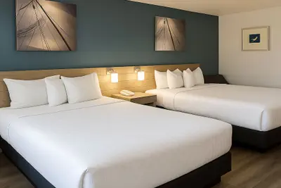 Photo 2 - Rancho San Diego Inn & Suites