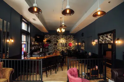 Photo 2 - The Oliver Inn | Duluth Hotel Near Canal Park