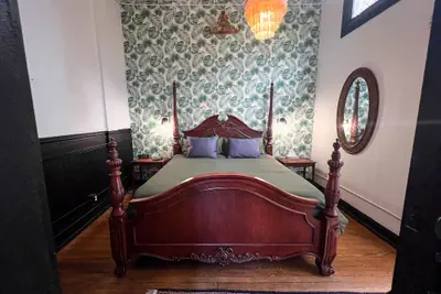 Photo 3 - The Oliver Inn | Duluth Hotel Near Canal Park