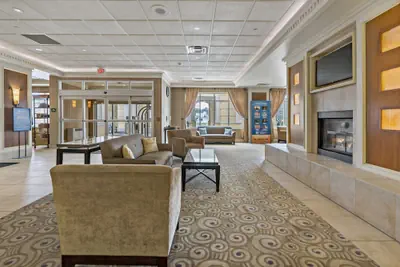 Photo 5 - The Inn at Charles Town - Hollywood Casino