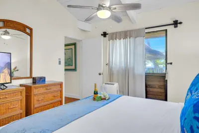 Photo 5 - Napili Point Resort by KBM