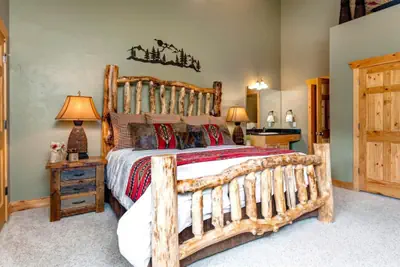 Photo 3 - Timber Wolf Lodge by KBM
