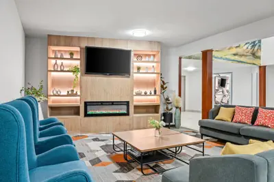 Photo 4 - Comfort Inn & Suites