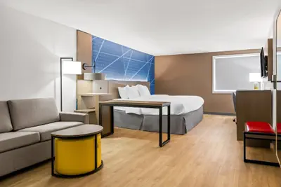 Photo 5 - Comfort Inn & Suites