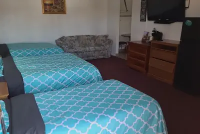 Photo 5 - Coratel Inn & Suites by Jasper Hutchinson