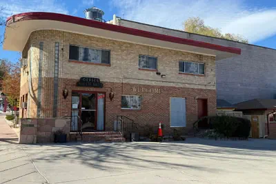 Photo 2 - Springs Inn by Capital O I 25