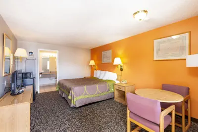 Photo 5 - Cedar Valley Inn