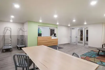 Photo 3 - Woodspring Suites Mesa Chandler