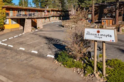 Photo 2 - The Moose and Maple Lodge