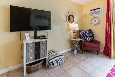 Photo 3 - Nautical Theme Garden View Studio - Kona Islander Inn Condos Condo by RedAwning