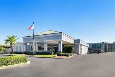 Photo 2 - Quality Inn Morgan City
