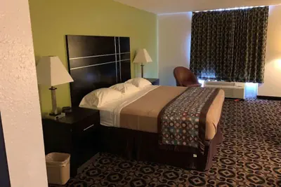 Photo 4 - King's Inn