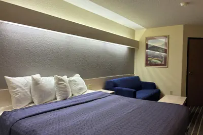 Photo 5 - Chadron Inn & Suites