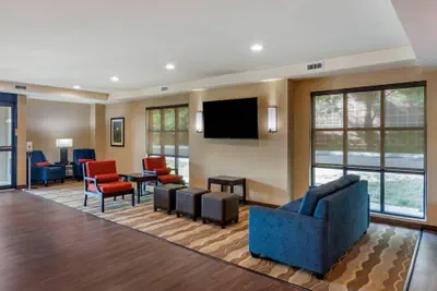 Photo 3 - Comfort Inn & Suites Charlottesville Hollymead Town Center