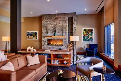 Photo 4 - Lockwood Hotel