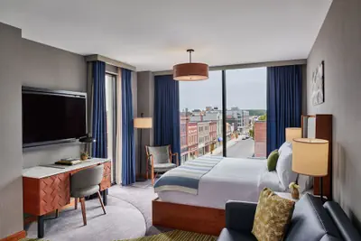 Photo 2 - Lockwood Hotel