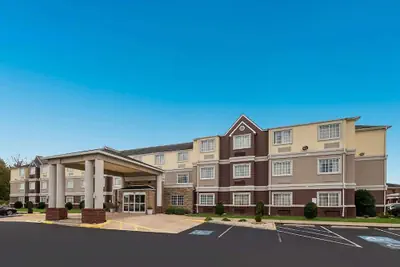 Photo 2 - Baymont by Wyndham Elizabeth City