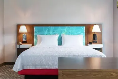 Photo 4 - Hampton Inn Tappahannock
