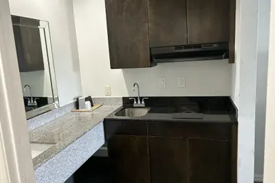 Photo 5 - Regency Inn and Suites