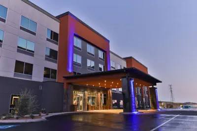 Photo 2 - Holiday Inn Express & Suites Henderson South - Boulder City by IHG