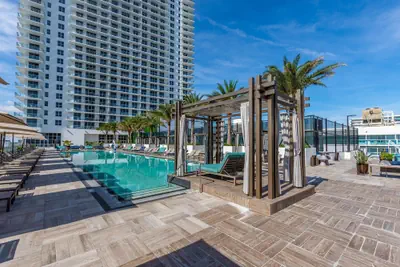 Photo 2 - Amazing Apartments at H Beach House