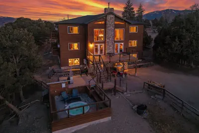 Photo 2 - Mountain Goat Lodge