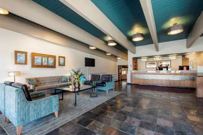 Photo 3 - Turquoise Inn & Suites