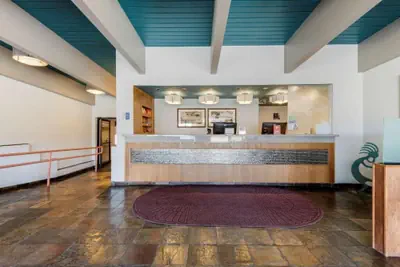 Photo 2 - Turquoise Inn & Suites