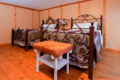 Photo 4 - Round Top Hotel