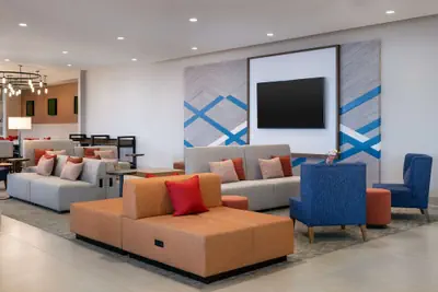 Photo 3 - Hilton Garden Inn Visalia, Ca