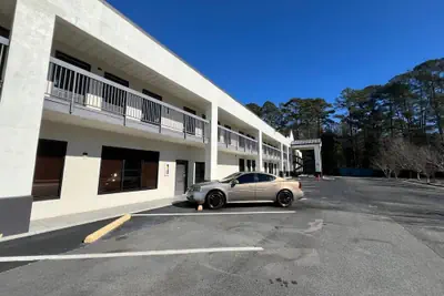 Photo 2 - Speedway Inn & Suites Griffin US 19