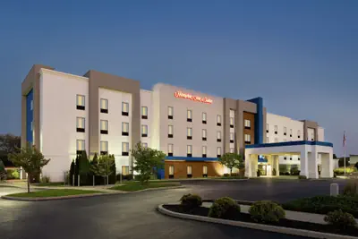 Photo 2 - Hampton Inn & Suites York South