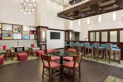 Photo 4 - Hampton Inn & Suites York South
