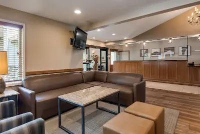 Photo 4 - Best Western Plus Windjammer Inn & Conference Center