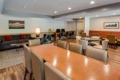 Photo 3 - Best Western Plus Windjammer Inn & Conference Center