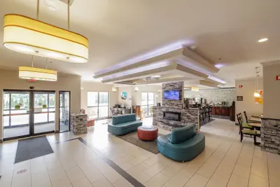 Photo 4 - Best Western Elkhart Inn & Suites