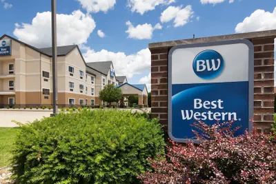 Photo 2 - Best Western Elkhart Inn & Suites