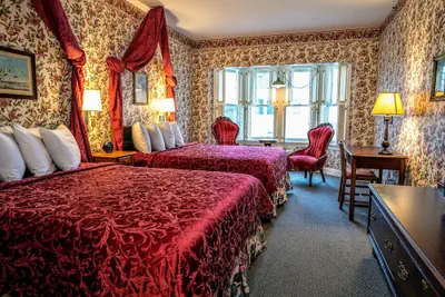 Photo 5 - Murray Hotel