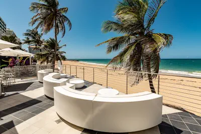 Photo 2 - The Tryst Beachfront Hotel