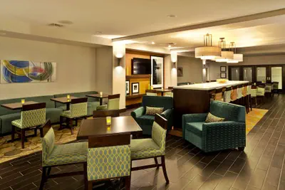 Photo 3 - Hampton Inn Niagara Falls/Blvd