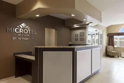 Photo 4 - Microtel Inn & Suites by Wyndham Kenedy/Karnes City