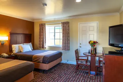 Photo 4 - Seaside Inn
