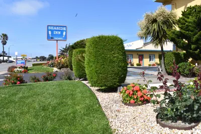 Photo 2 - Seaside Inn