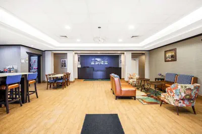 Photo 5 - La Quinta Inn & Suites by Wyndham Glendive