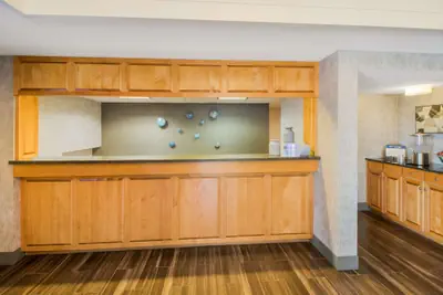 Photo 5 - Best Western University Inn