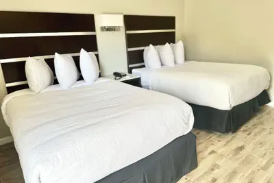 Photo 4 - Americas Best Value Inn Arlington