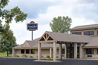 Photo 2 - AmericInn by Wyndham Tomah