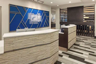 Photo 5 - Holiday Inn Express Moline - Quad Cities Area by IHG