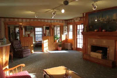 Photo 3 - Four Winds Country Motel