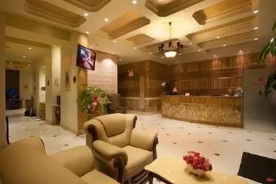 Photo 3 - Ramada by Wyndham Flushing Queens